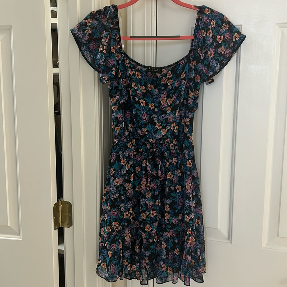 Cinched waist dress nwt